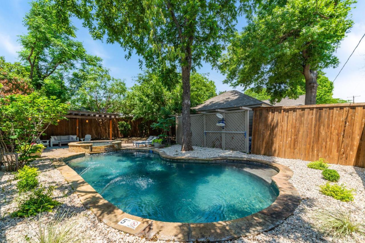 Sunset House - Luxury Pool And Hot Tub Retreat Villa Dallas Exterior photo